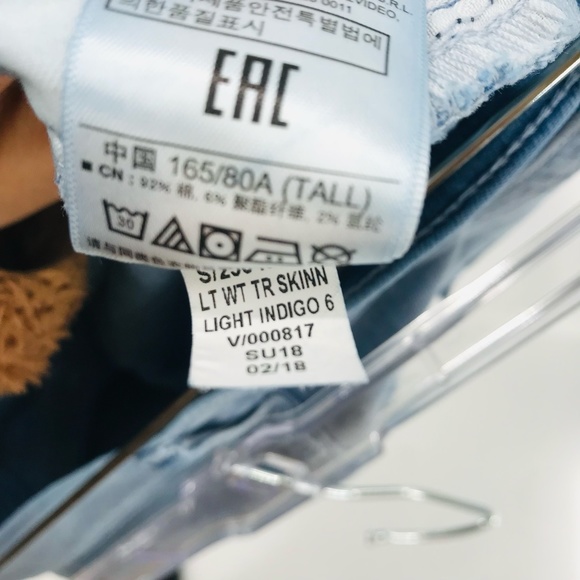 Gap Mid Rise Skinny Jeans Light Wash Size 31 Tall - Picture 5 of 8